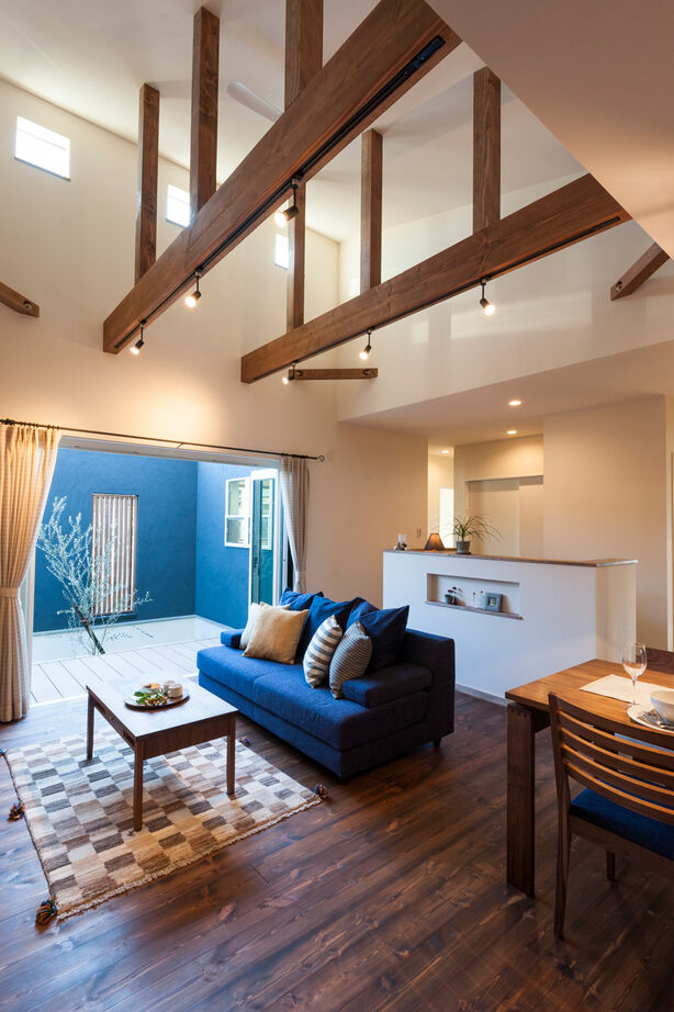 ホワイトレーベル 【2000万円台/平屋/30坪台/注文住宅/間取り図】L字型の平屋/天井高4.5ｍのリビングで開放感たっぷりの平屋の建築実例画像8