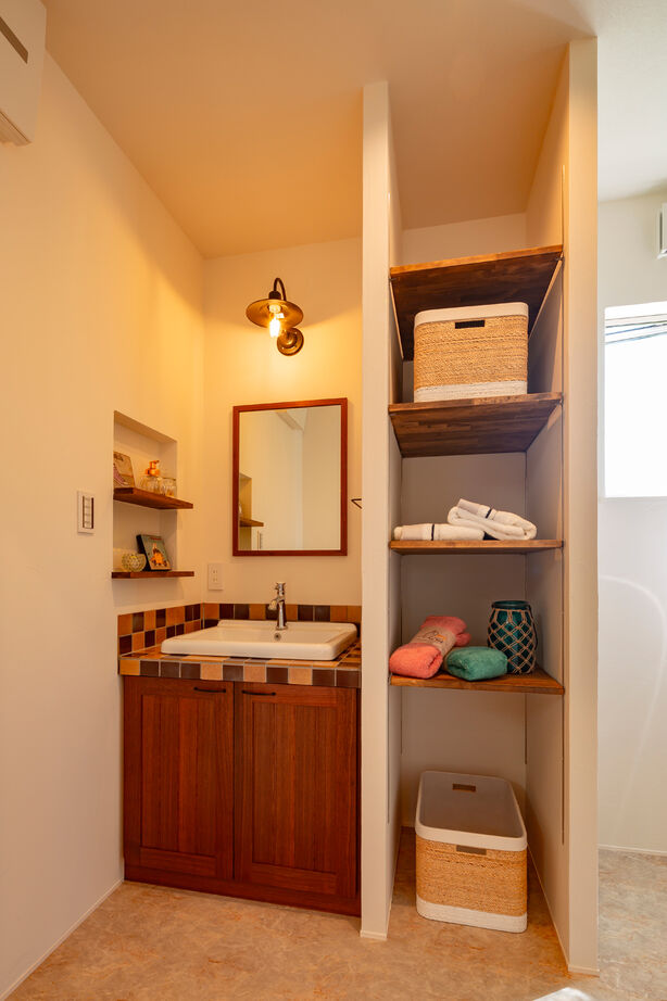 ホワイトレーベル 【1000万円台/30坪台/3LDK/間取り図】吹抜けリビングのあるメイプル×ウォルナットのナチュラルモダンな家の建築実例画像10