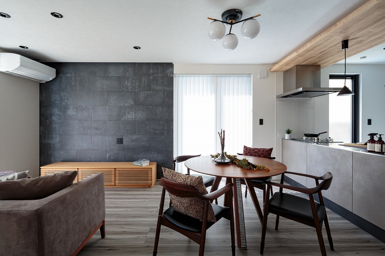 ホワイトレーベル 【注文住宅/30坪台/間取り図】間接照明を活かしたモダンな家の建築実例画像3