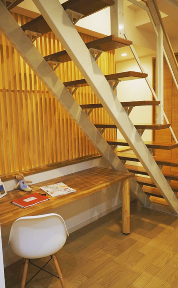 イシンホーム三郷　松井産業 【1000万円台/30坪/ガレージハウス】子育てと家事動線を考え抜いた、遊び心満載な2階建ての建築実例画像6