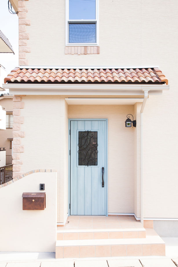 イシンホーム三郷　松井産業 【1000万円台/30坪台/太陽光発電/南欧風デザイン】こだわりのナチュラルモダンの家は、機能性も抜群！の建築実例画像2