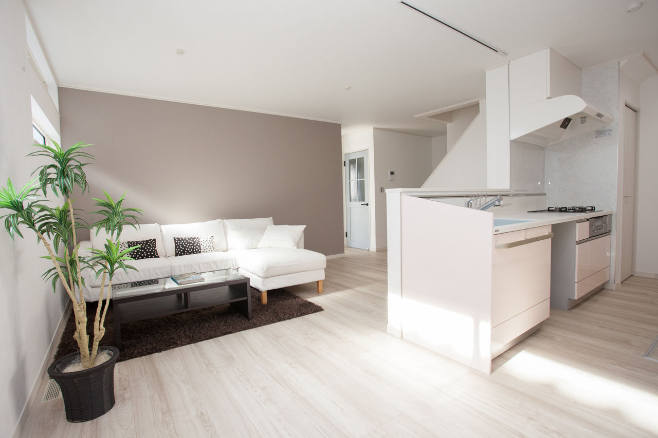 イシンホーム三郷　松井産業 【1000万円台/30坪台/太陽光発電/南欧風デザイン】こだわりのナチュラルモダンの家は、機能性も抜群！の建築実例画像5