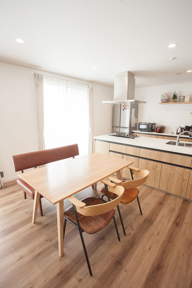 イシンホーム三郷　松井産業 【1800万円/30坪台/太陽光発電/ビルトインガレージ/収納充実】趣味も暮らしも楽しむ、高性能住宅の建築実例画像5