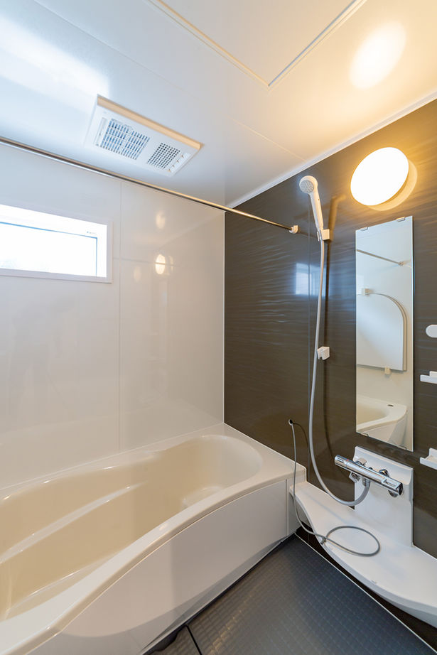 イシンホーム三郷　松井産業 【1000万円台/30坪台/太陽光発電/ZEH仕様/家事動線の工夫】ナチュラルデザインのゼロエネルギーハウスの建築実例画像8