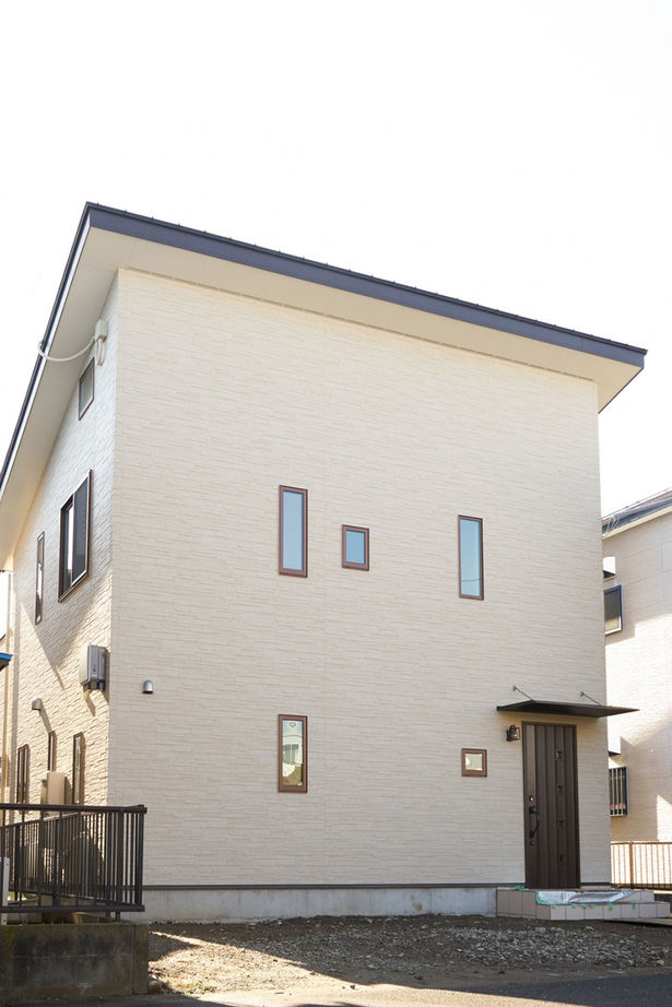 イシンホーム三郷　松井産業 【1000万円台/30坪台/太陽光発電/ZEH仕様/家事動線の工夫】ナチュラルデザインのゼロエネルギーハウスの建築実例画像10