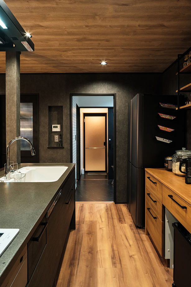 イシンホーム三郷　松井産業 【2000万円台/家事ラク動線/太陽光発電】集まる家族が、それぞれの居場所で自由に過ごせる家の建築実例画像5