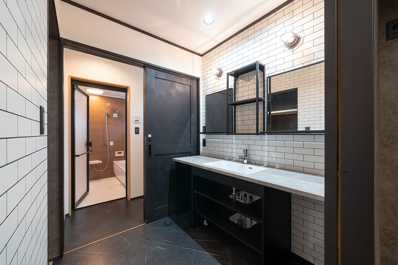 イシンホーム三郷　松井産業 【2000万円台/家事ラク動線/太陽光発電】集まる家族が、それぞれの居場所で自由に過ごせる家の建築実例画像6