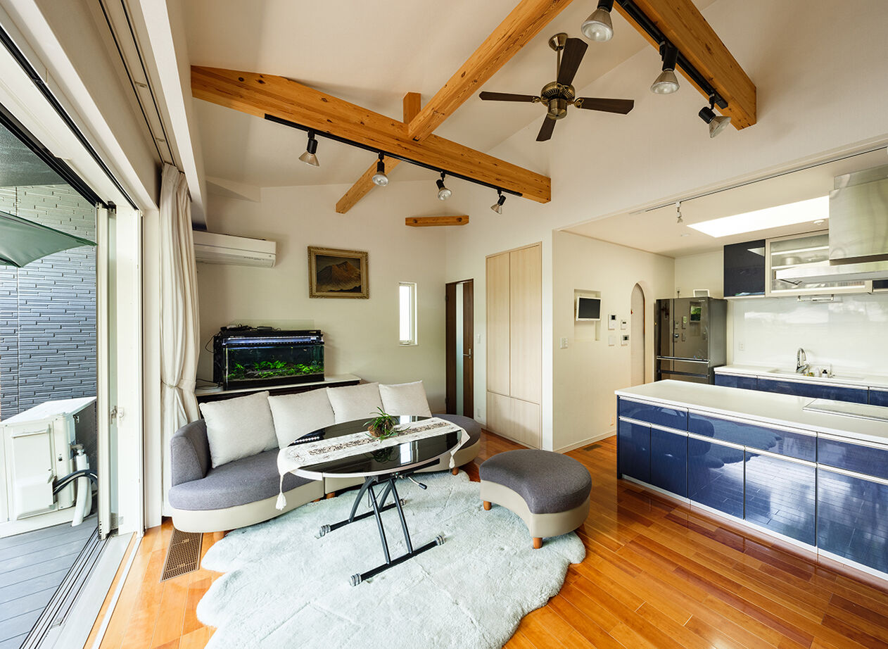 イシンホーム三郷　松井産業 【2000万円台/狭小／太陽光発電】平屋＋αの自然と共に暮らす解放感。7年間を過ごし、実感する心地よさの建築実例画像3