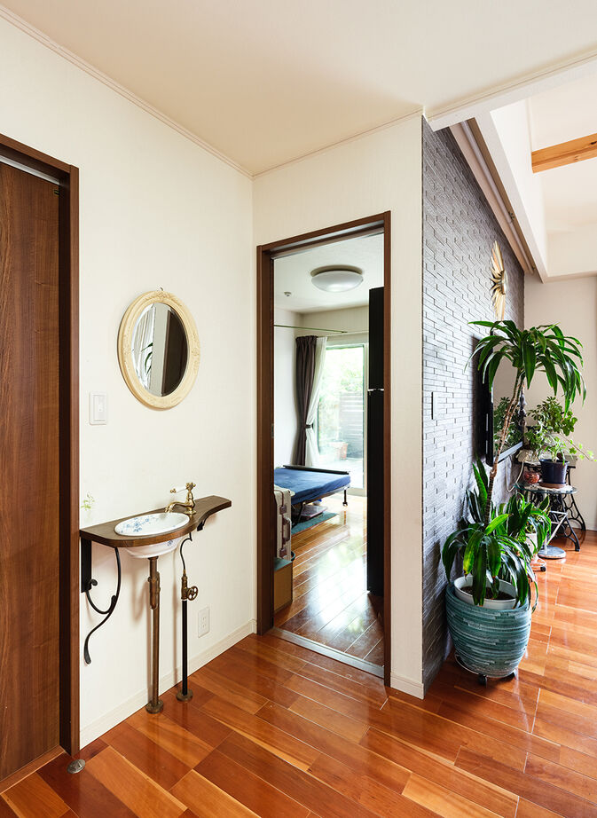 イシンホーム三郷　松井産業 【2000万円台/狭小／太陽光発電】平屋＋αの自然と共に暮らす解放感。7年間を過ごし、実感する心地よさの建築実例画像7