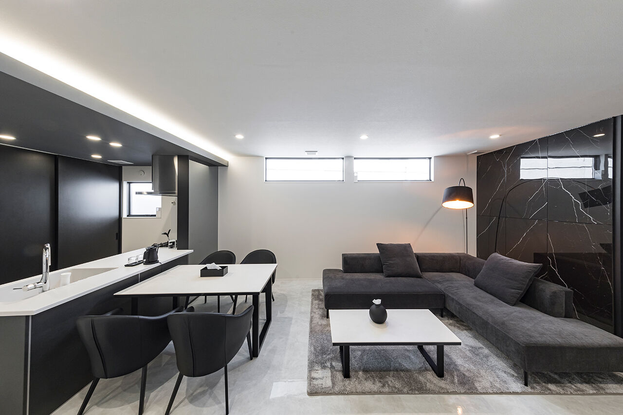 iD pluss(アイディープラス) 【3500～3999万円／ビルトインガレージ／全館空調】ホテルライクな生活＋見せるビルトインガレージの建築実例画像2