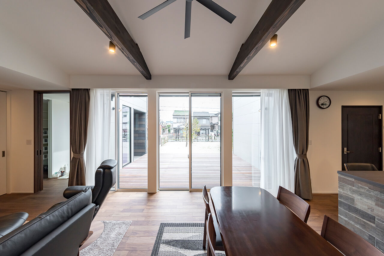 iD pluss(アイディープラス) 【平屋×防音スタジオ×ウッドデッキ/3000万円台】ご近所は誰も知らない…休日の夜まで続く、ホットな演奏の建築実例画像3