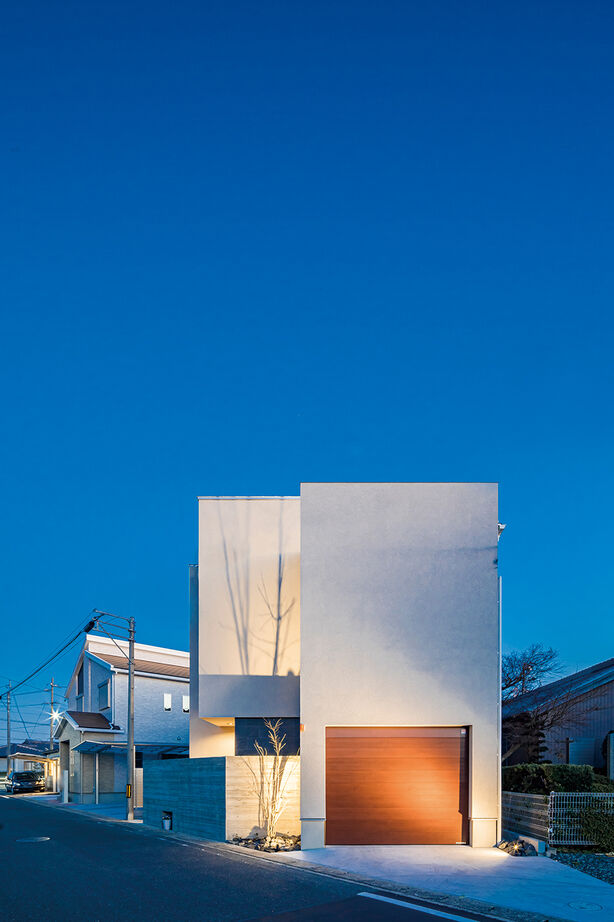 iD pluss(アイディープラス) 【ビルドインガレージ×2000万円台/愛知県】手に入れたのは、期待以上の寛ぎ時間の建築実例画像2