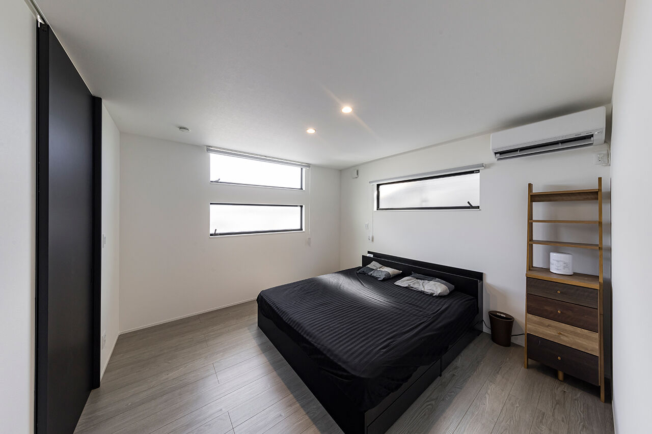 iD pluss(アイディープラス) 【バイクガレージ×中庭/2000万円台/愛知県瀬戸市】趣味と生活が交差する、スタイリッシュな夢の住まいの建築実例画像7