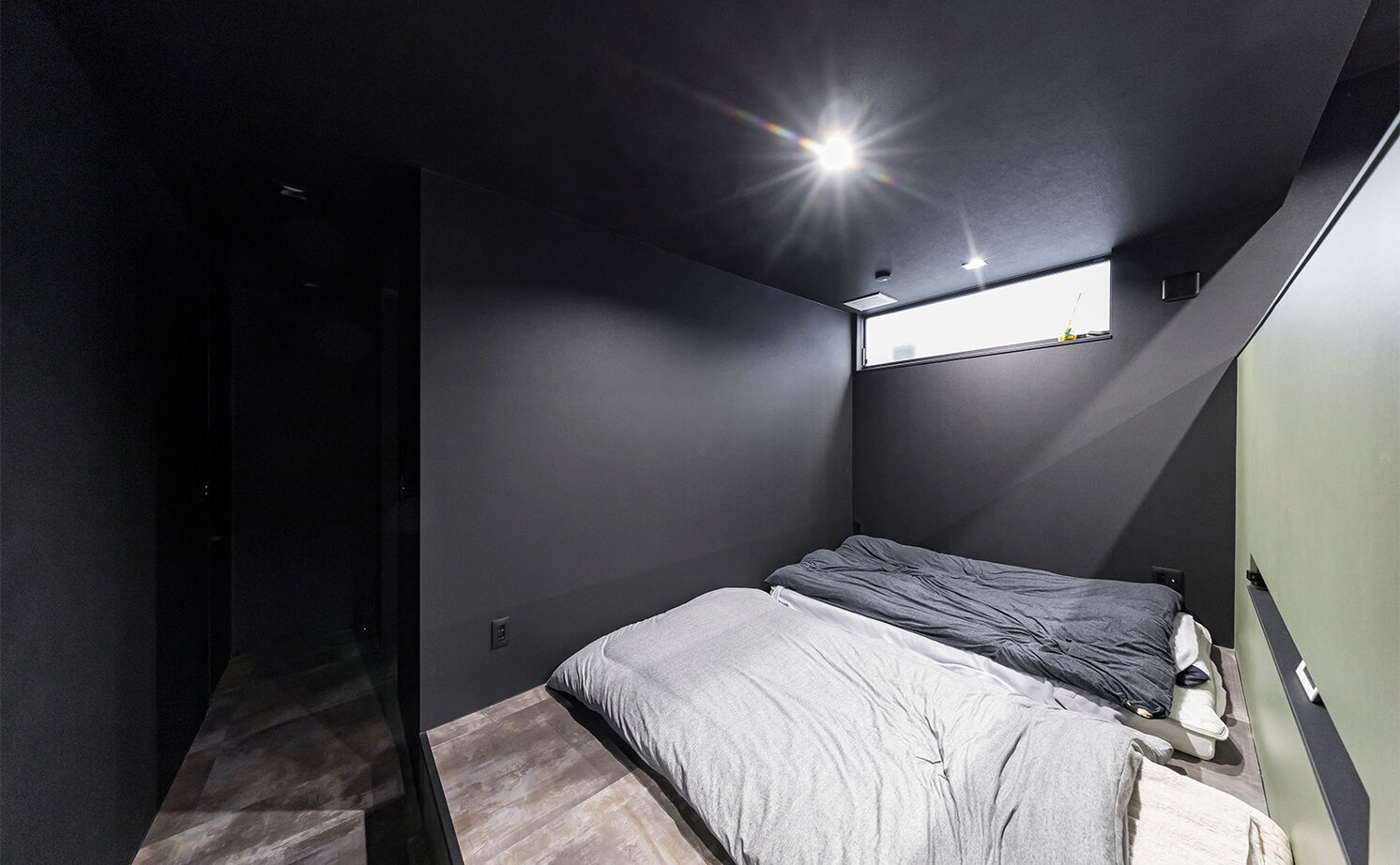 iD pluss(アイディープラス) 【建築家×ワンルーム/3000万円台/愛知県豊橋市】黒にこだわったビルトインガレージのある平屋の建築実例画像11