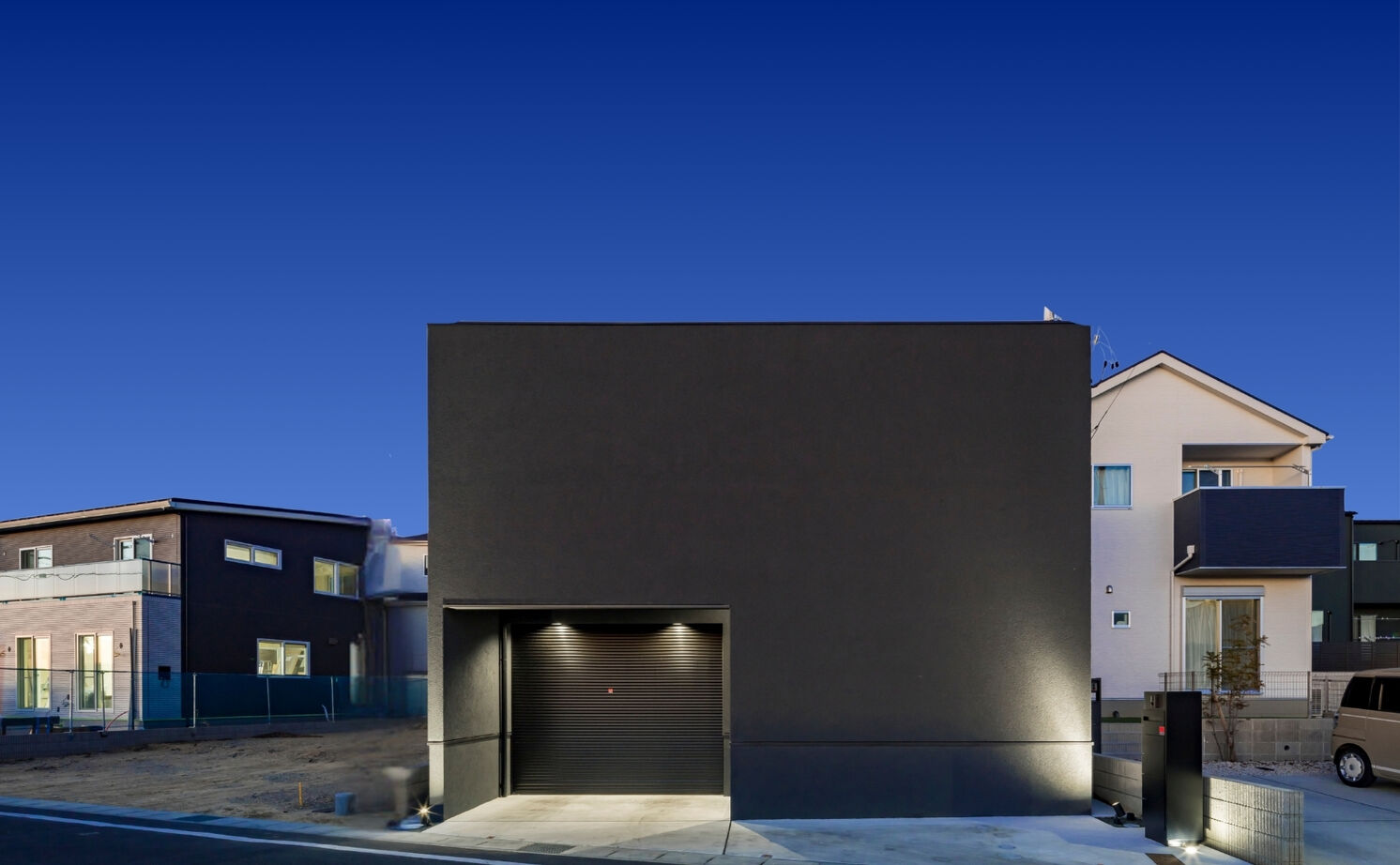 iD pluss(アイディープラス) 【建築家×ワンルーム/3000万円台/愛知県豊橋市】黒にこだわったビルトインガレージのある平屋の建築実例画像17