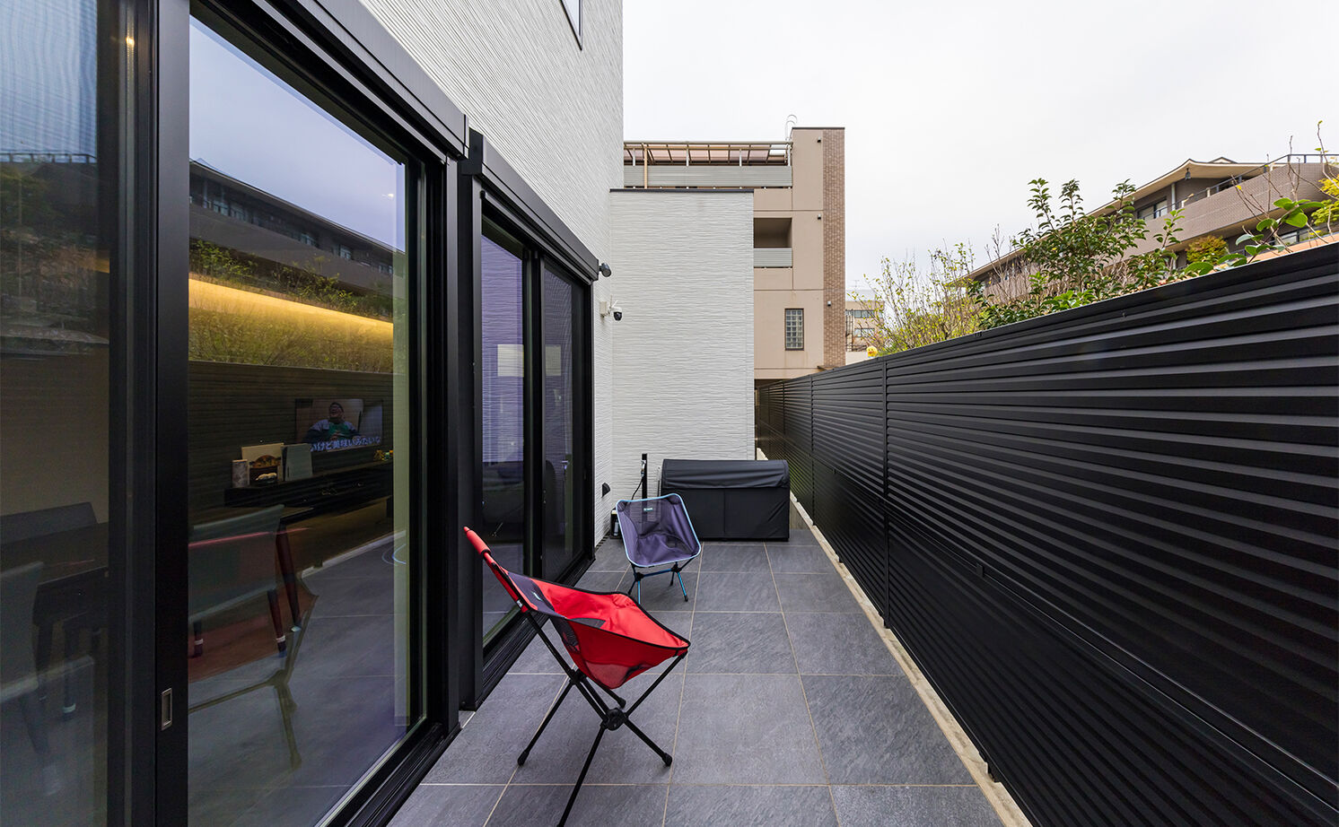 iD pluss(アイディープラス) 【建築家×中庭×スタイリッシュ/2000万円台/愛知県名古屋市】プライバシーを纏う中庭と石の家の建築実例画像6