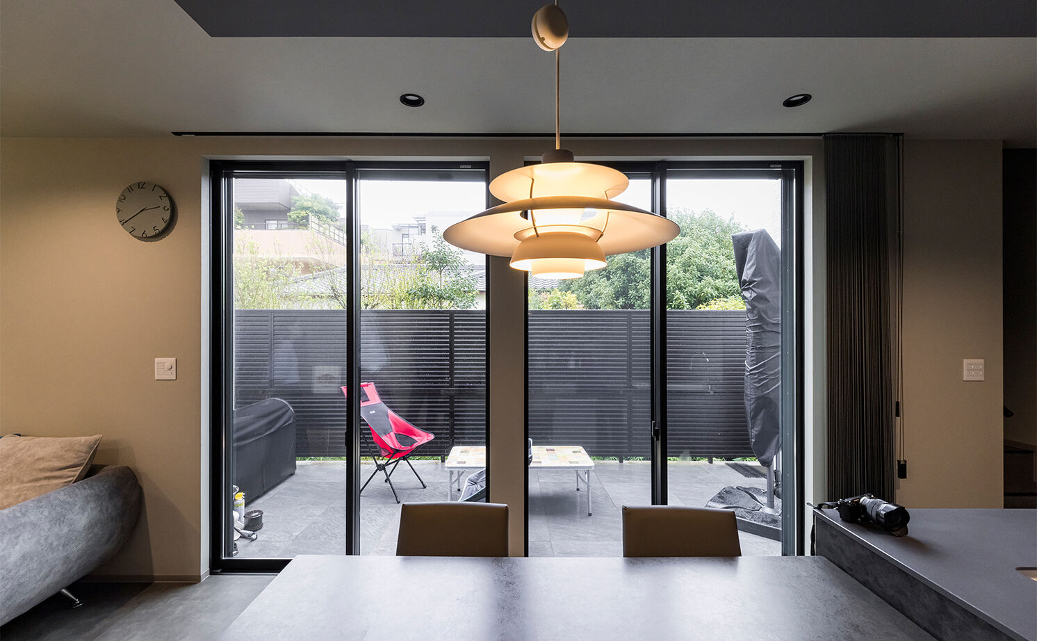 iD pluss(アイディープラス) 【建築家×中庭×スタイリッシュ/2000万円台/愛知県名古屋市】プライバシーを纏う中庭と石の家の建築実例画像13