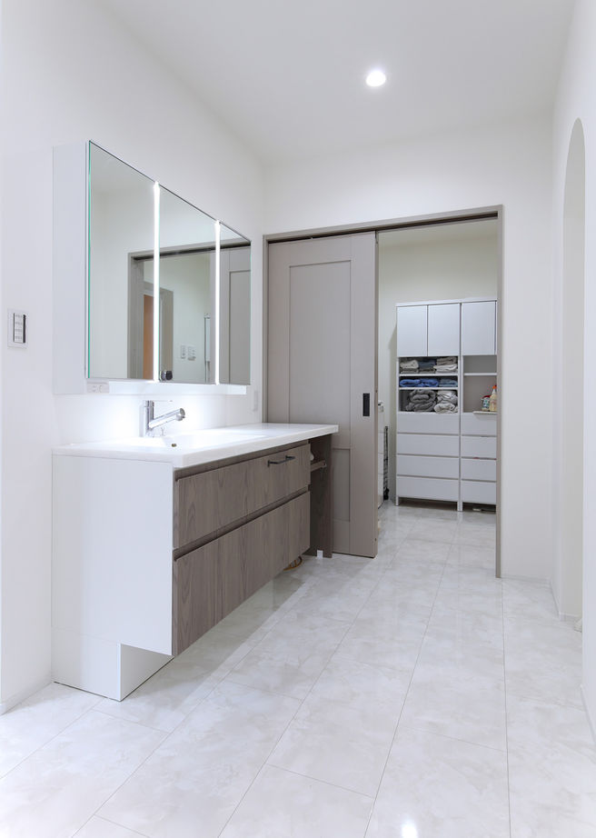 新栄建設　パナソニックビルダーズグループ 【3000万円台/約46坪/大空間/間取図有】憧れの海外の住まいを参考にした「南仏風の外観」の建築実例画像7