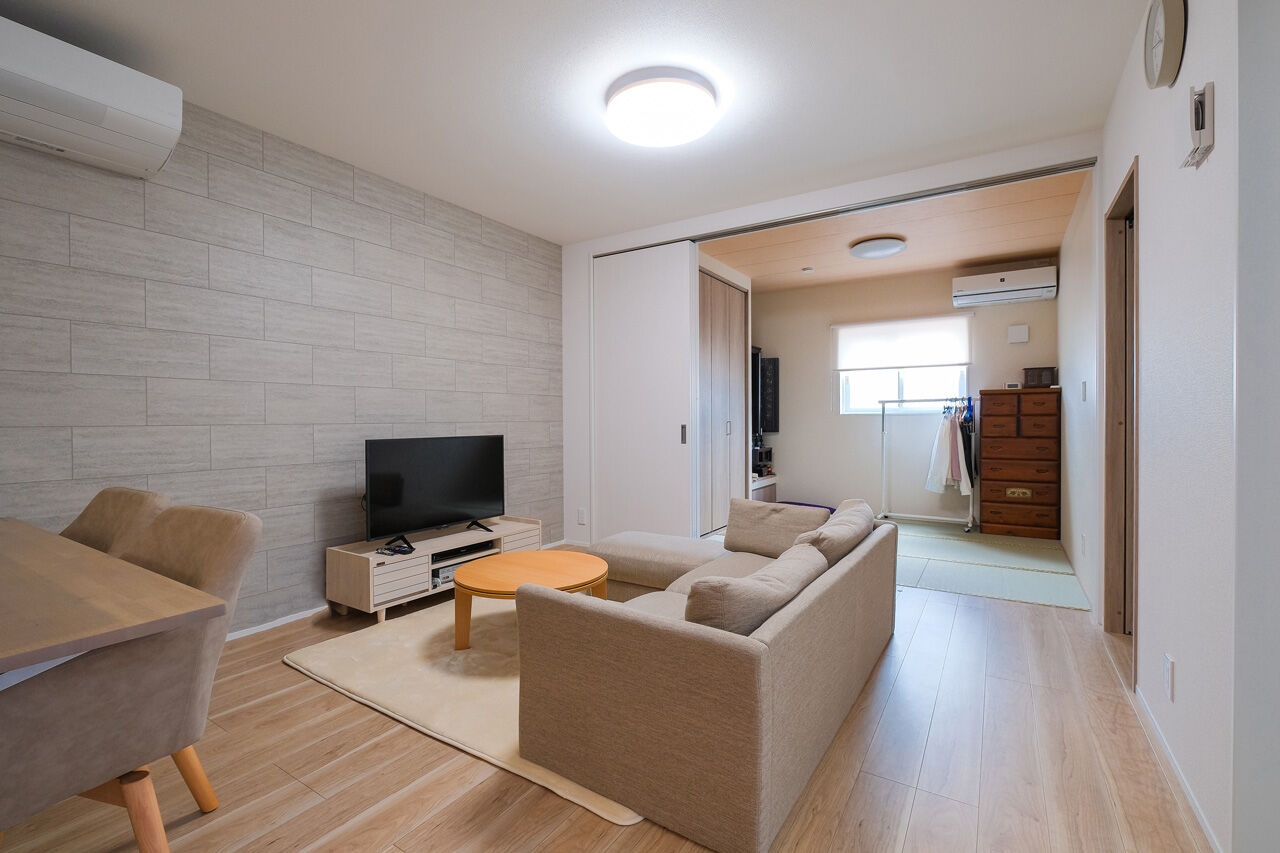 新栄建設　パナソニックビルダーズグループ 【4000万円台/約58坪/シアタールーム/間取図有】玄関も別々！完全独立型二世帯住宅の建築実例画像9