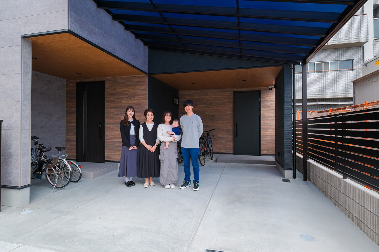 新栄建設　パナソニックビルダーズグループ 【4000万円台/約58坪/シアタールーム/間取図有】玄関も別々！完全独立型二世帯住宅の建築実例画像10