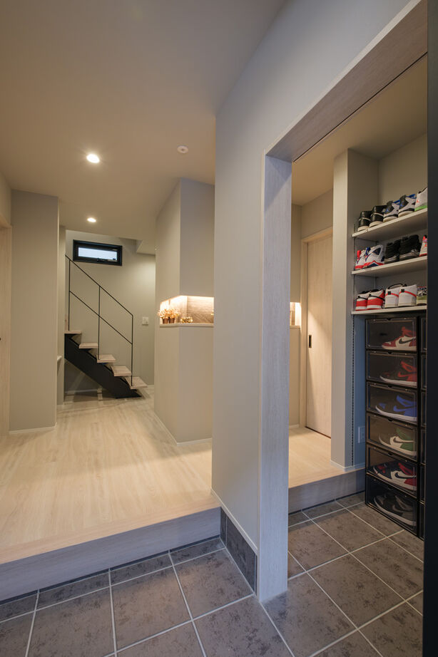 新栄建設　パナソニックビルダーズグループ 【2000万円台/33.4坪/間取り図有】２階LDKは勾配天井で広々。目線が広がるホテルライクな家の建築実例画像10