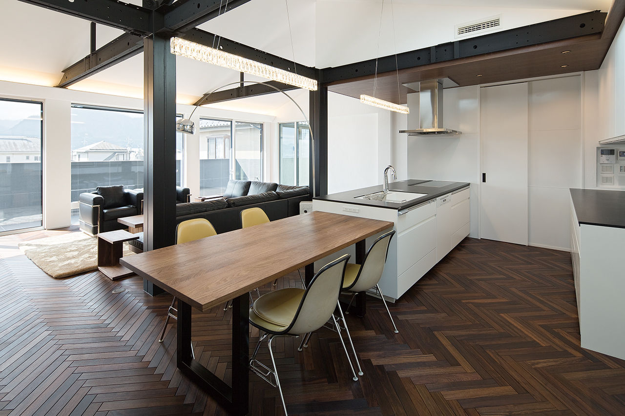 角屋ハウジング 【2階建て/3000万円台/土間/パティオ/屋上/吹抜け/間取図】四季折々の自然が楽しめるホテルライクな住まいの建築実例画像2