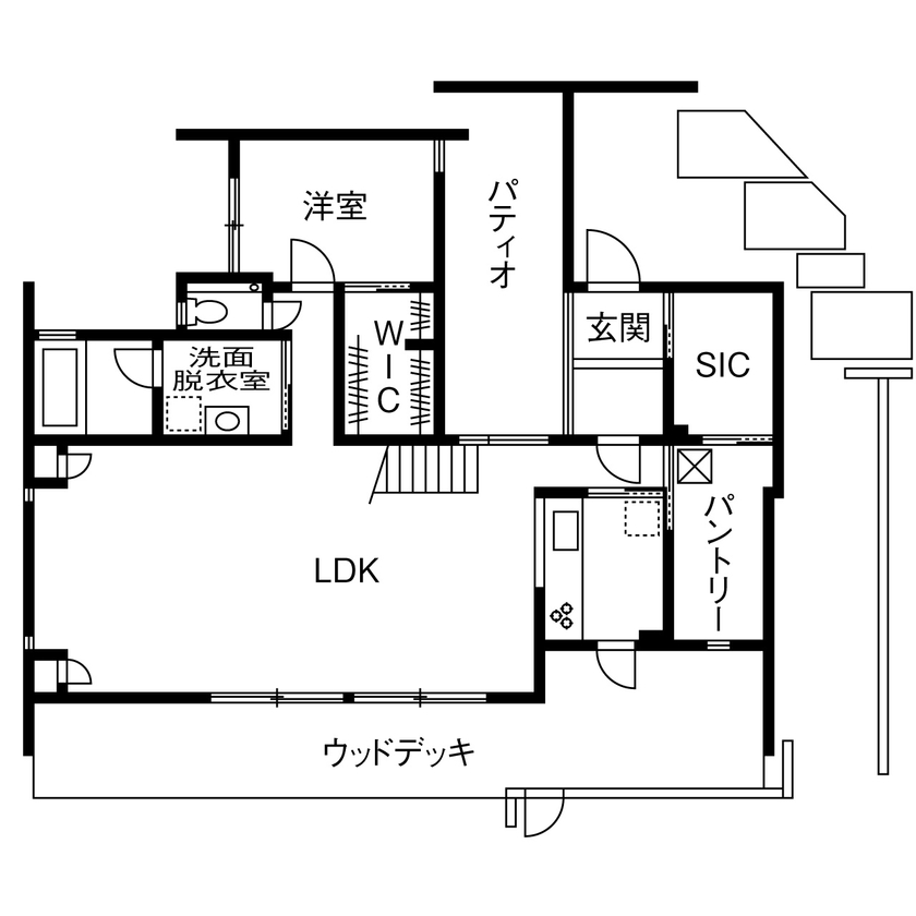 角屋ハウジング 【2階建て/3000万円台/大開口/吹き抜け/パティオ/間取図】圧倒的な開放感を楽しむ、リゾート感溢れる住まいの間取り図（5LDK）1階