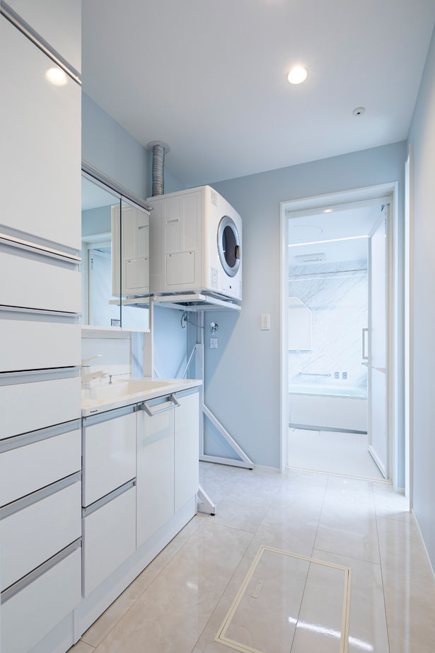 角屋ハウジング 【2階建て/3000万円台/大開口/吹き抜け/パティオ/間取図】圧倒的な開放感を楽しむ、リゾート感溢れる住まいの建築実例画像6