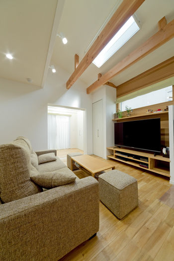 カメヤグローバル 【大阪府/2000万円台/約50坪/大阪市】オークの無垢を使った耐震・耐久性に配慮した家の実例（間取り図有）の建築実例画像4