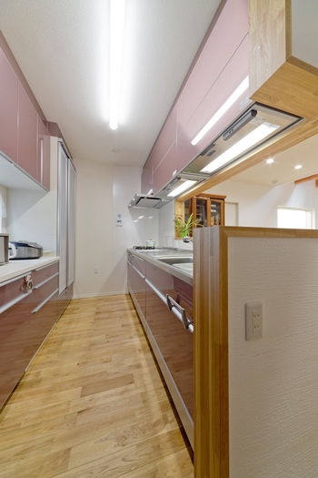 カメヤグローバル 【大阪府/2000万円台/約50坪/大阪市】オークの無垢を使った耐震・耐久性に配慮した家の実例（間取り図有）の建築実例画像6