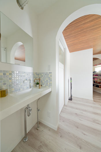 カメヤグローバル 【大阪府/2000万円台/約50坪/貝塚市】インナーガレージとウッドデッキがある建築士と造る家（間取り図有）の建築実例画像3