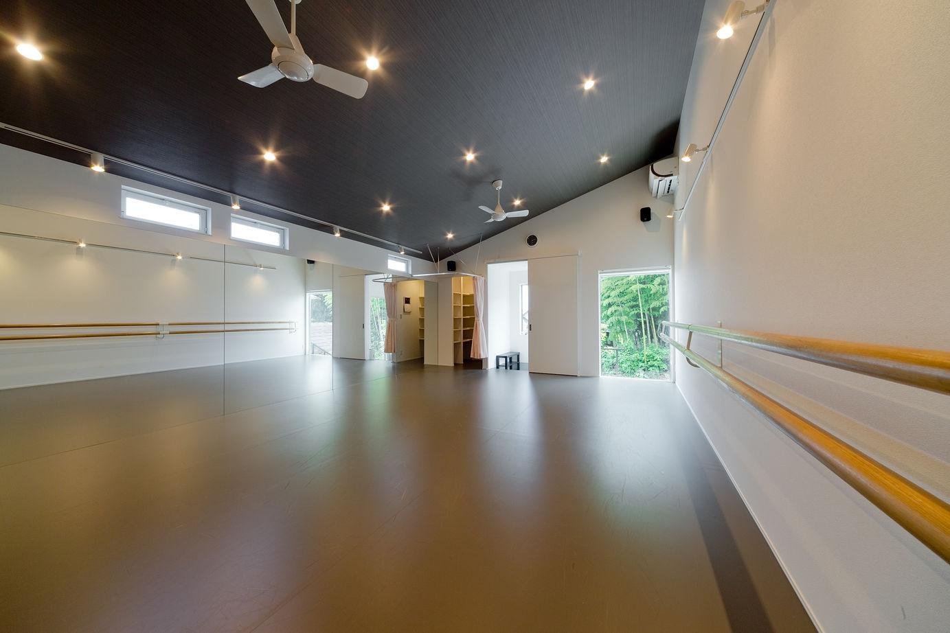 カメヤグローバル 【大阪府/2000万円台/約50坪/熊取町】2000万円台で叶えたリゾート気分になる収納充実な家の実例の建築実例画像6