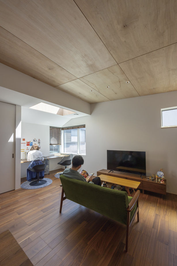 カメヤグローバル 【大阪府/1900万円台/約30坪/泉大津市】好きなものに囲まれる2階のオープンなLDK。建築家デザインの家の建築実例画像4