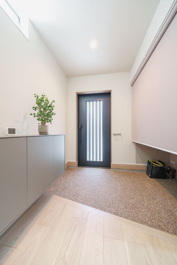 カメヤグローバル 【大阪府/堺市】自然光にあふれる大きな吹抜け空間に、観葉植物が映える家の建築実例画像6