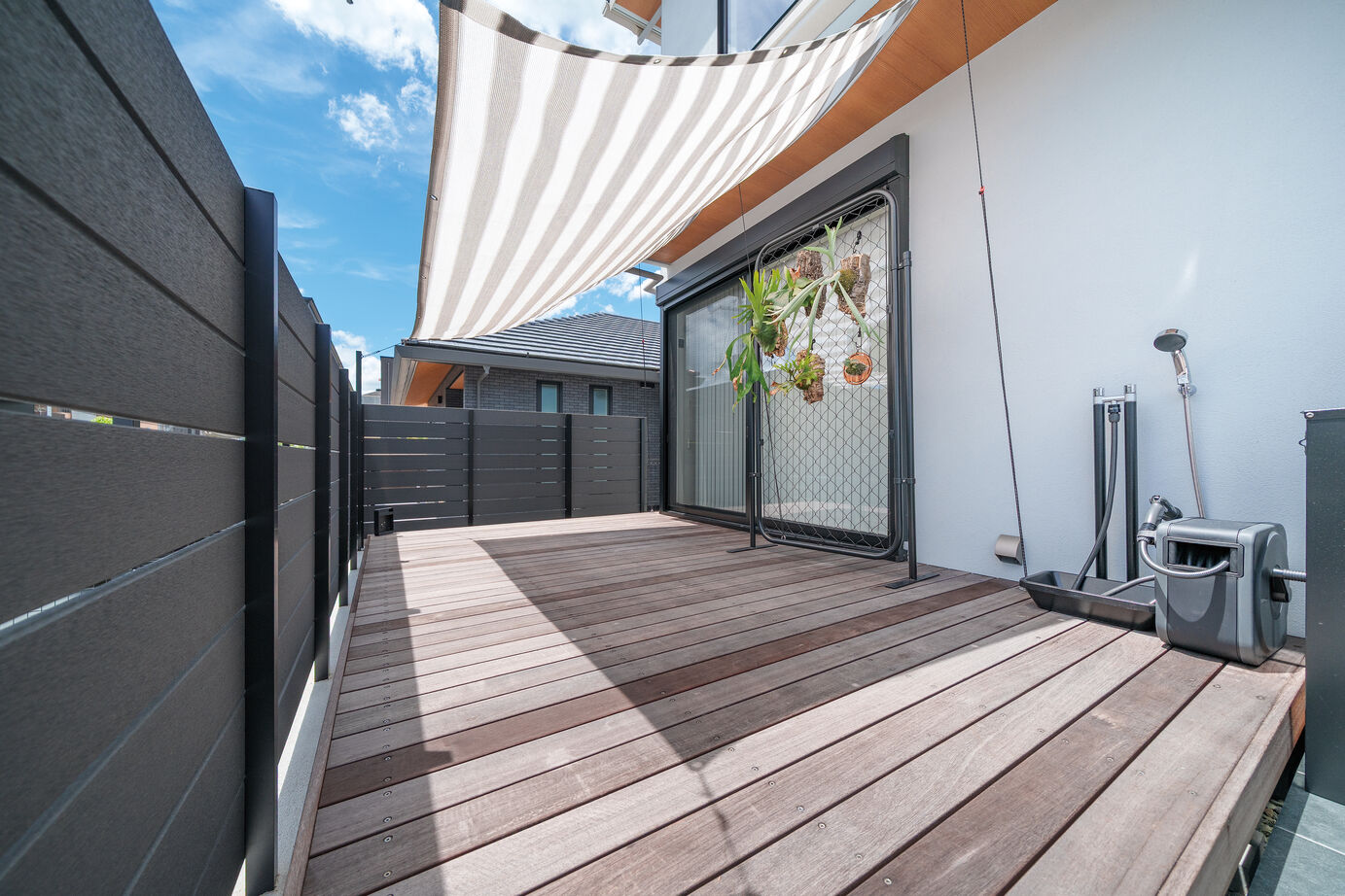 カメヤグローバル 【大阪府/堺市】自然光にあふれる大きな吹抜け空間に、観葉植物が映える家の建築実例画像7