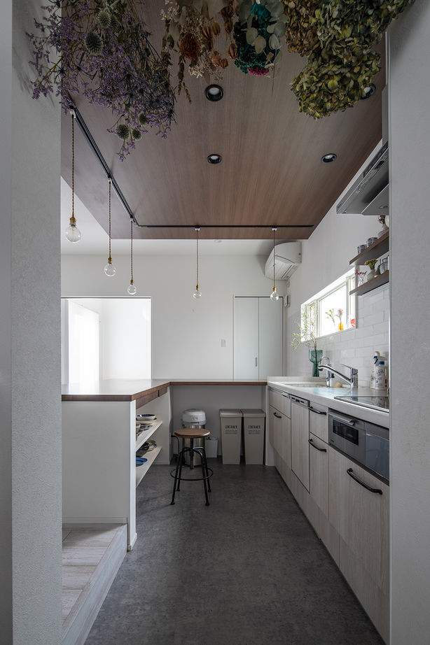 日興ホーム 【2,000万円台/こだわりキッチン/127.75m2/間取り図有】カウンターキッチンで日々の料理を楽しみ家事ラクにの建築実例画像4