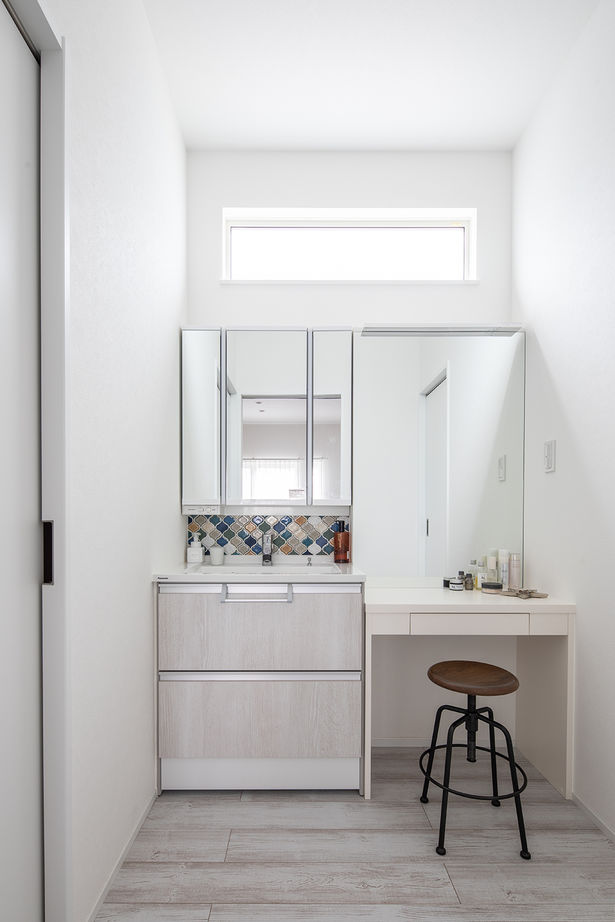 日興ホーム 【2,000万円台/こだわりキッチン/127.75m2/間取り図有】カウンターキッチンで日々の料理を楽しみ家事ラクにの建築実例画像6