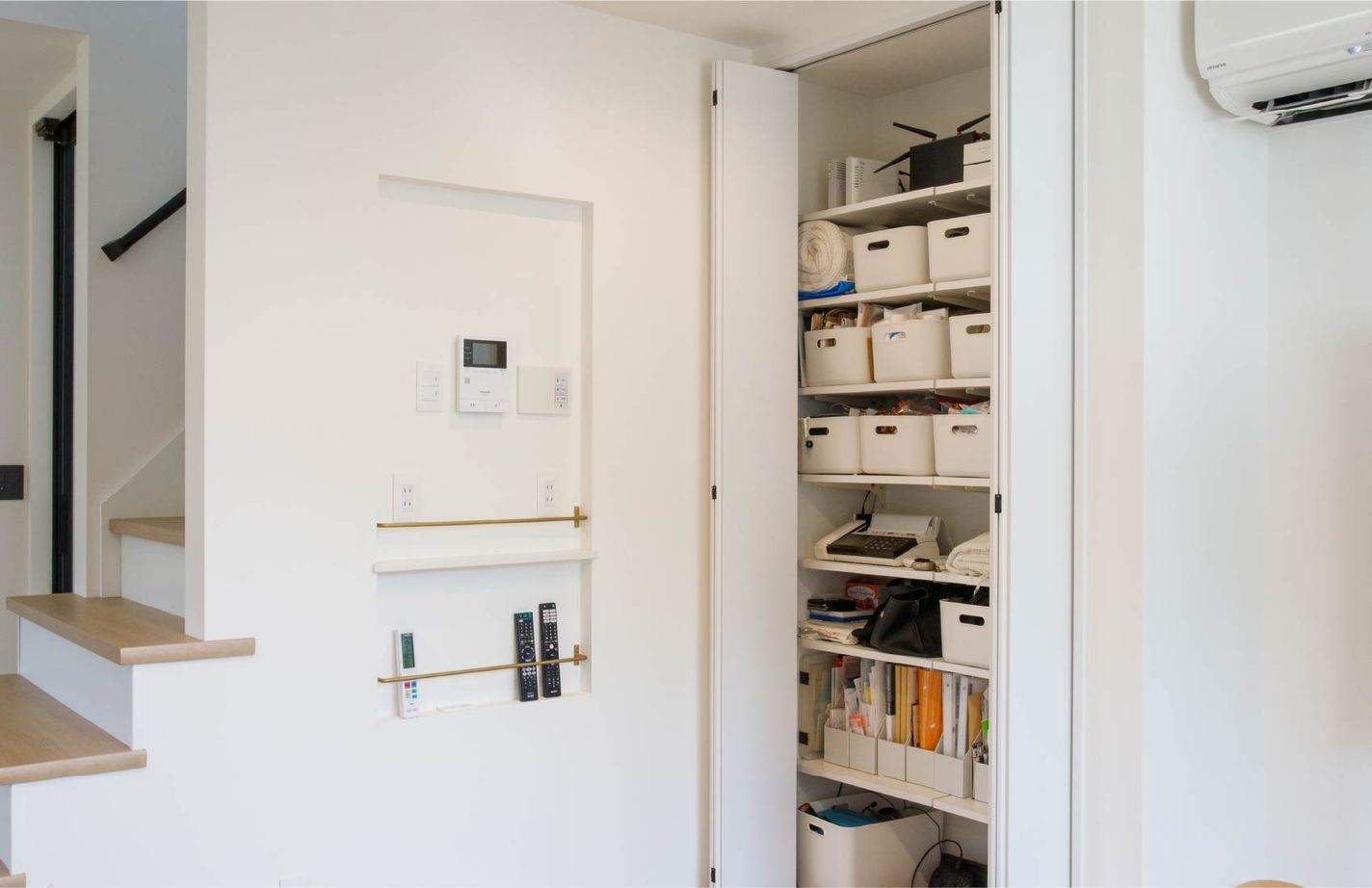 日興ホーム 【2,000万円台/狭小地/土地27.2坪/間取り図有】狭小地でもゆとりと採光に妥協しない注文住宅の醍醐味の建築実例画像5