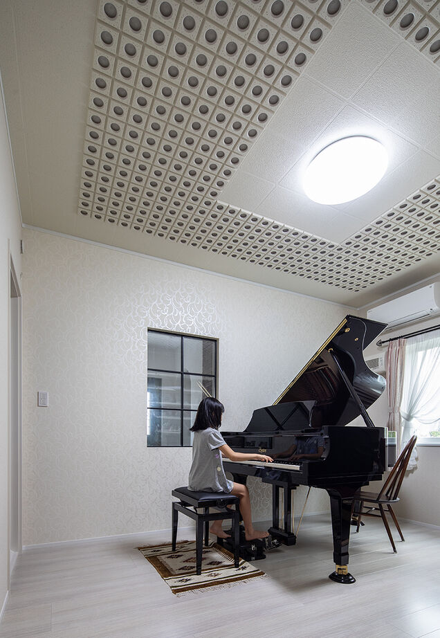 日興ホーム 【3000万円台/こだわりの欧風住宅/179.67平米/間取り図有】家族の「好き」を集めたヨーロッパ風高機能住宅の建築実例画像3