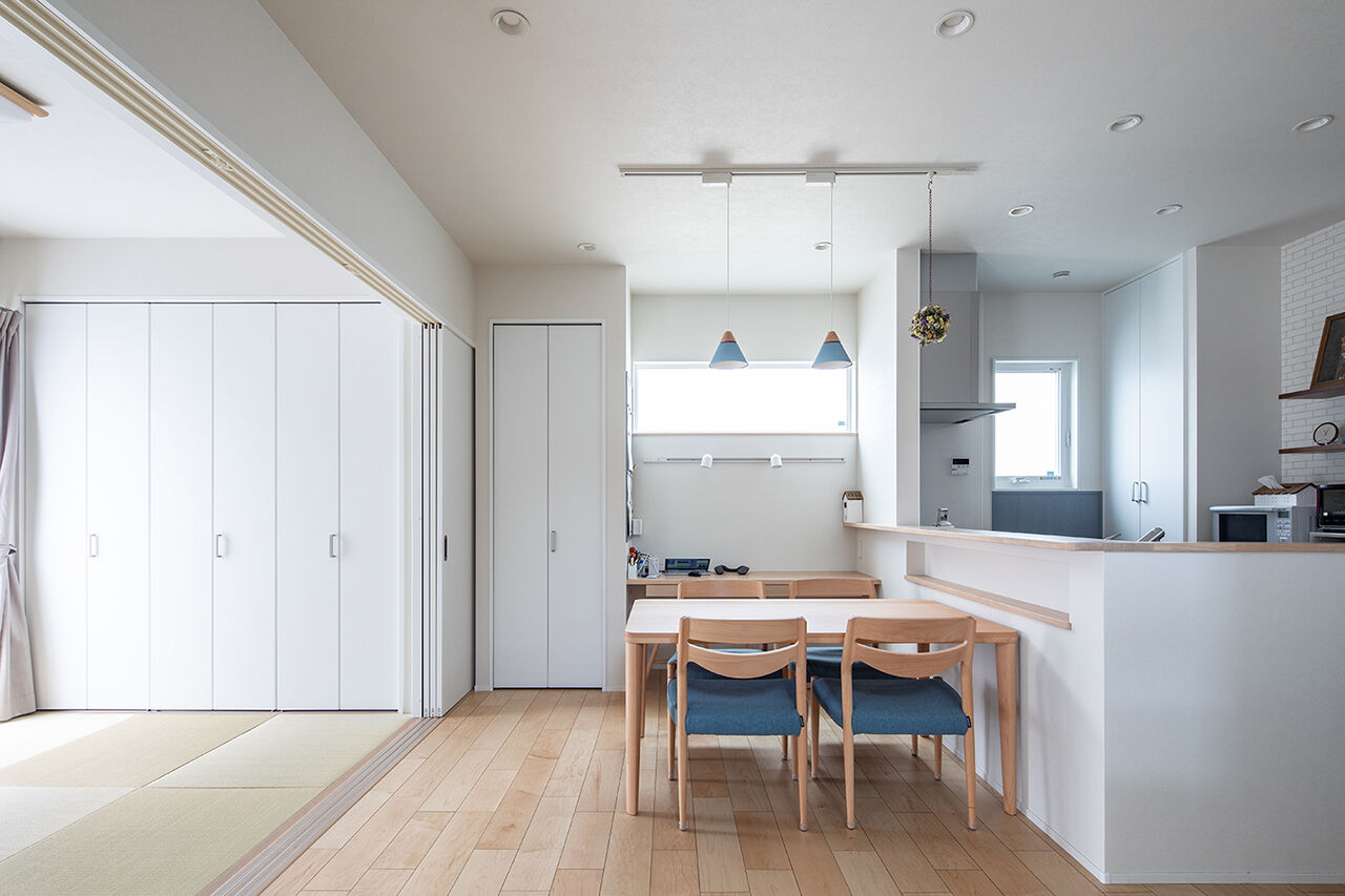 日興ホーム 【3000万円台/木漏れ日のリビング/115.75平米/間取り図有】明るくて暖かい家で手に入れた、憧れの毎日の建築実例画像3