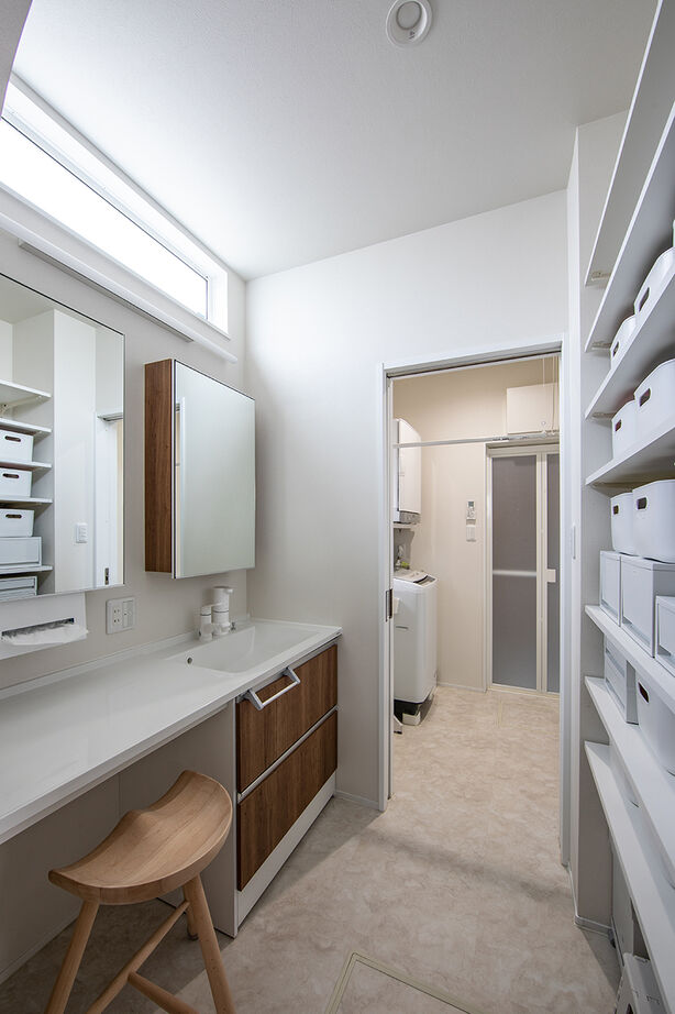 日興ホーム 【3000万円台/木漏れ日のリビング/115.75平米/間取り図有】明るくて暖かい家で手に入れた、憧れの毎日の建築実例画像7