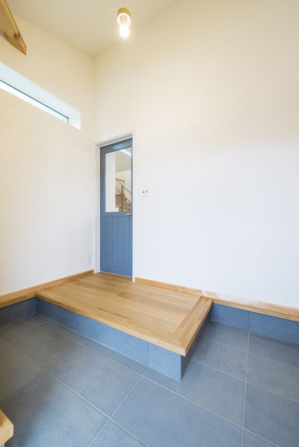 大和屋 【2000万円台/35.6坪/3LDK+書斎】太陽の光だけでぽかぽか！異素材と色使いが光る住まいの建築実例画像8