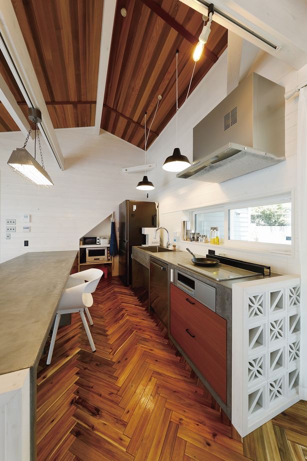 大和屋 【3000万円台/37.8坪】開放的な室内も高性能で快適に。こだわりの西海岸スタイルの家の建築実例画像3