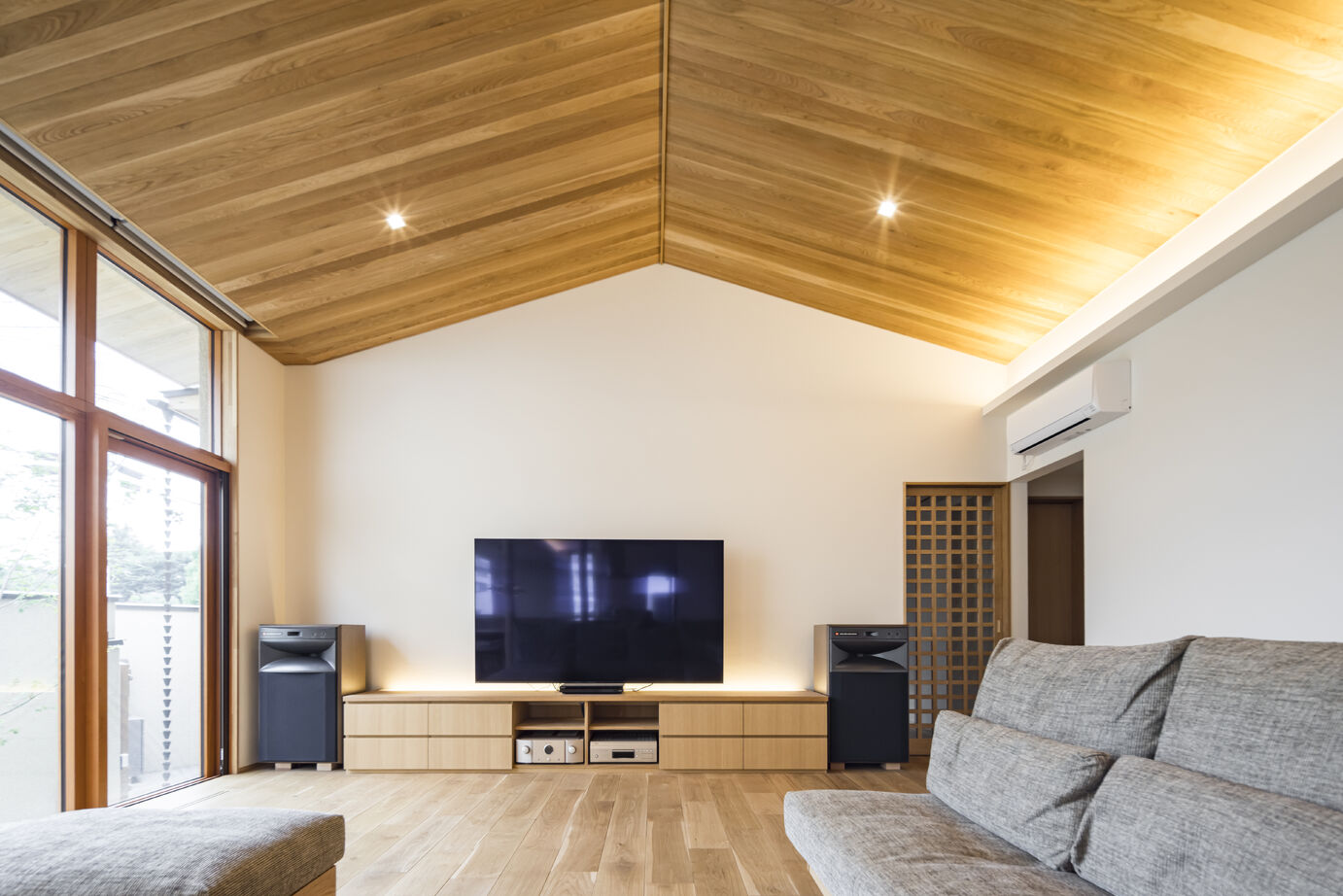 大和屋 落ち着いた佇まいのジャパンディスタイルの建築実例画像5