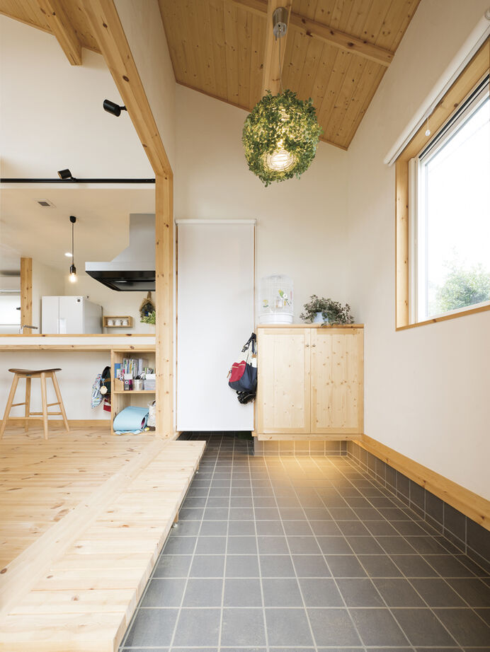 大和屋 抜群の開放感が広がるモダンな木の家の建築実例画像3