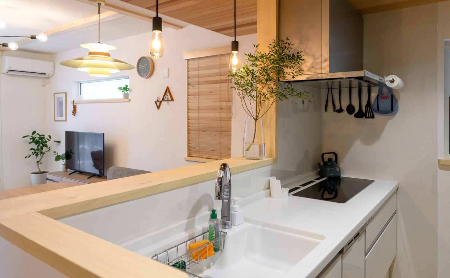 i leaf labo （アイリーフラボ） 【京都府向日市/2000万円台/北欧風/狭小/車2台/4LDK/間取り】収納充実！家事ラク＆お家カフェのような空間の建築実例画像7