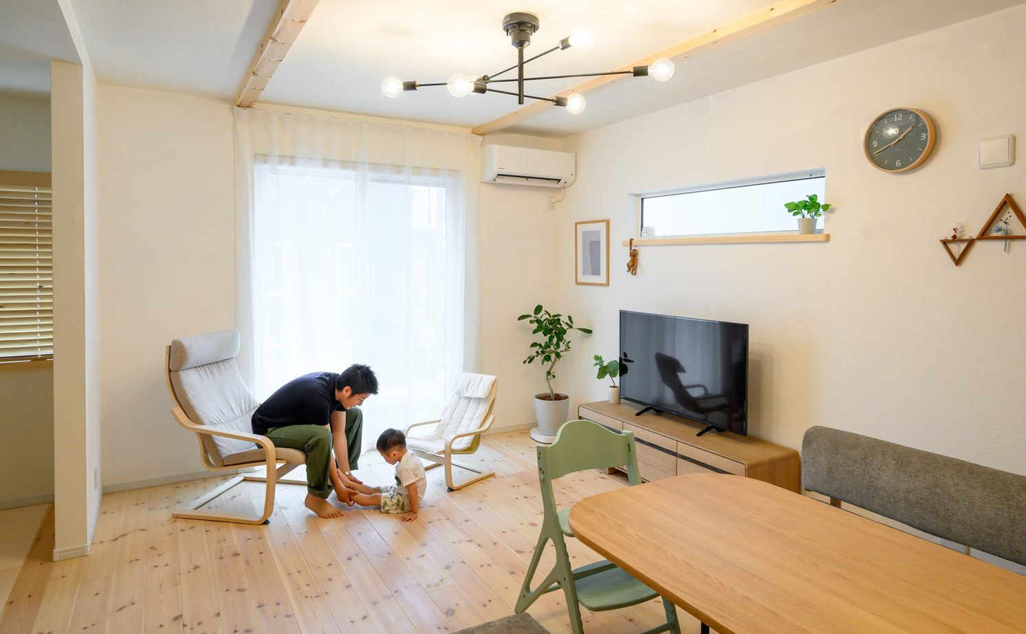 i leaf labo （アイリーフラボ） 【京都府向日市/2000万円台/北欧風/狭小/車2台/4LDK/間取り】収納充実！家事ラク＆お家カフェのような空間の建築実例画像9