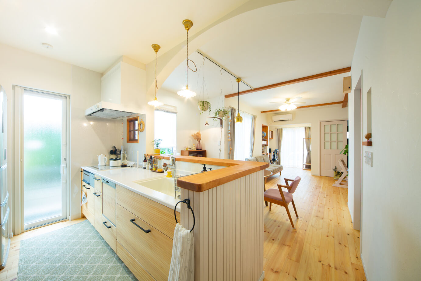 i leaf labo （アイリーフラボ） 【京都市/2000万円台/約28坪/テレワーク/狭小/3LDK/間取り有】かわいい外観｜カフェ風ナチュラルのお家の建築実例画像3