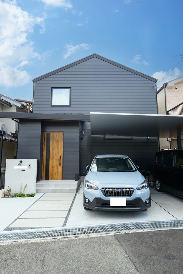 i leaf labo （アイリーフラボ） 【家事ラク動線/2000万円台/吹き抜け/2階建て/間取り】採光＆動線にこだわったテラスを囲むコの字型の家の建築実例画像2