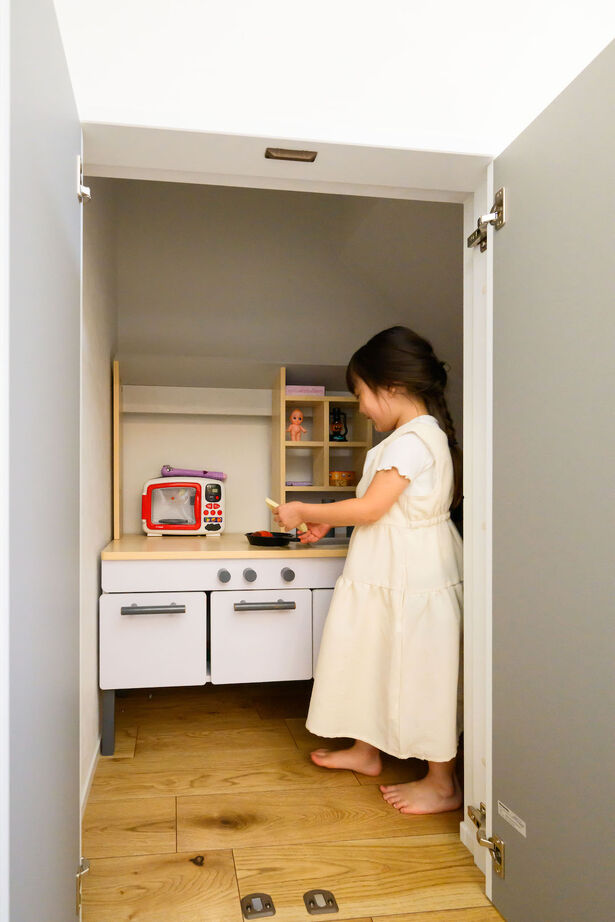 i leaf labo （アイリーフラボ） 【家事ラク動線/2000万円台/吹き抜け/2階建て/間取り】採光＆動線にこだわったテラスを囲むコの字型の家の建築実例画像7